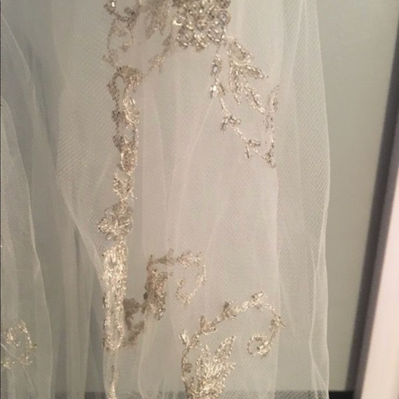 Wedding vail!! - Picture 4 of 8